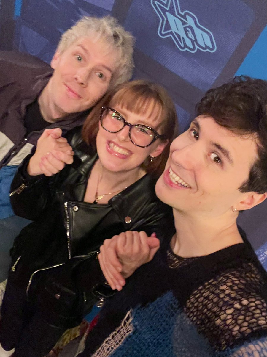 katryna⁷ IS SEEING BTS !!🪭 tweet media