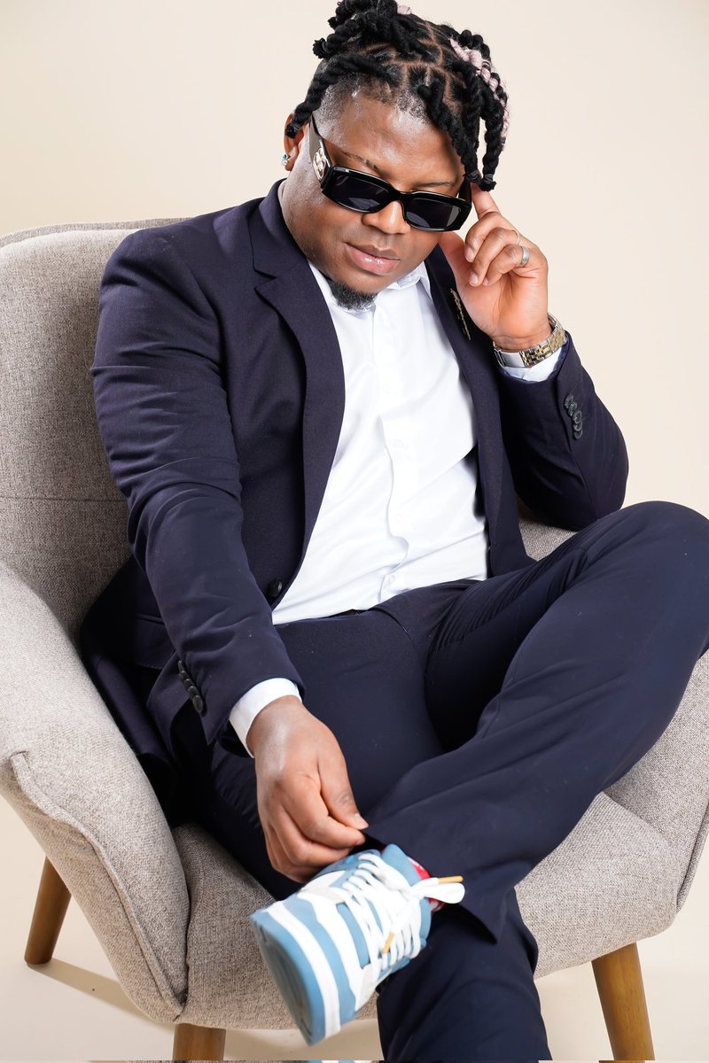 Livy_official1's tweet image. Keep living, keep loving, for that's the soul's true journey in life.
#livysound #loving #beautifulweek