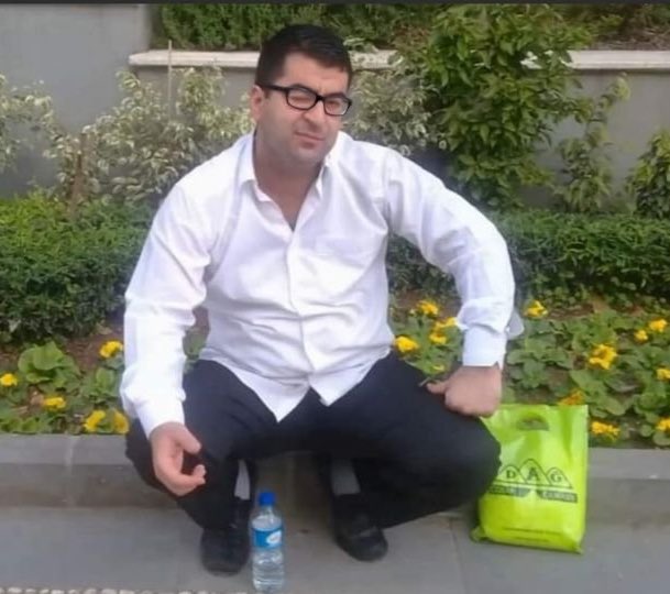 zimbalayici31's tweet photo. kampüste sınav saatini beklerken https://t.co/zJvm61CSkn
