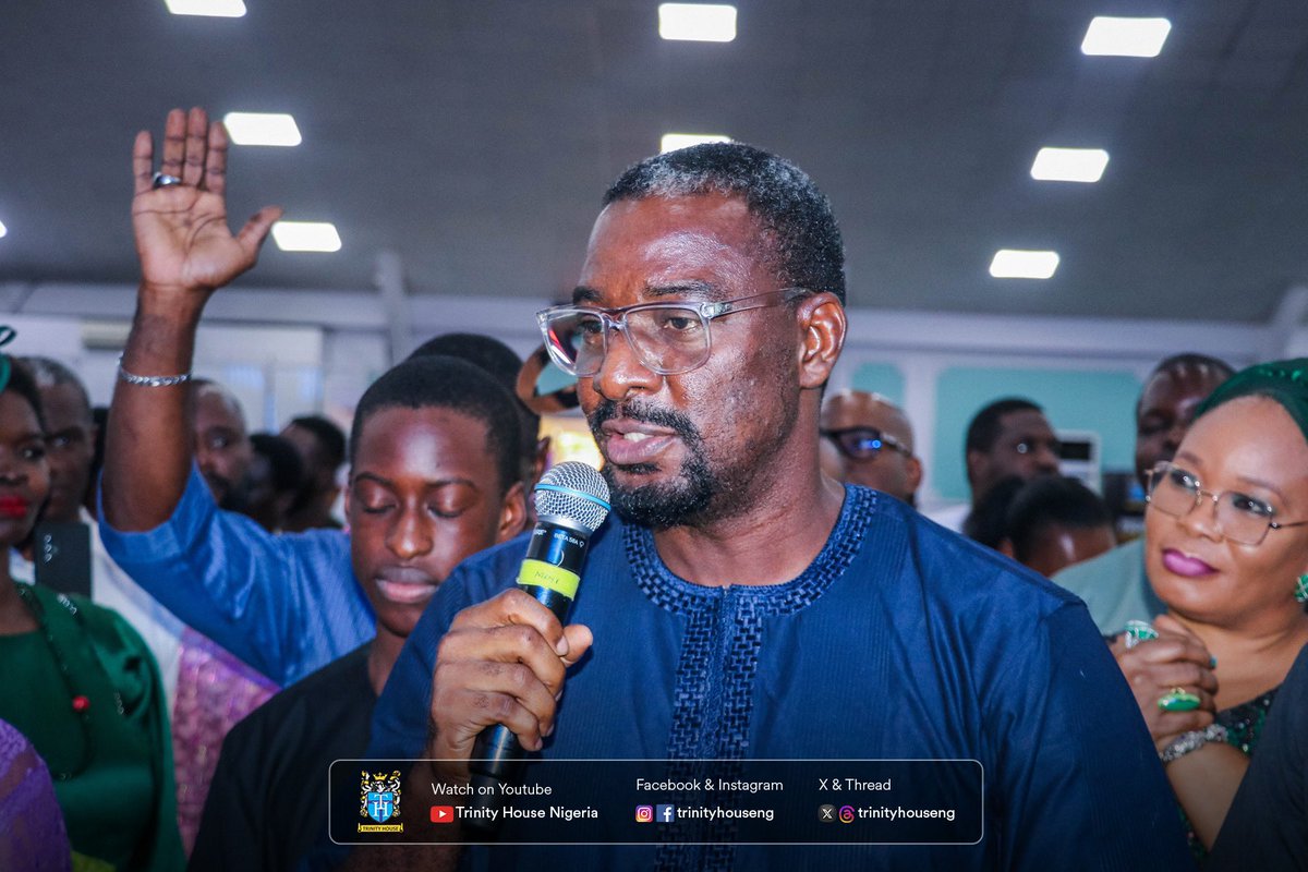 trinityhouseng's tweet photo. God delivered me and I am here today to thank Him for His mercy!

#trinityhouse 
#zioncentre 
#believe 
#sunday 
#sundayservice 
#2ndsundayofnovember 
#god 
#jesus 
#worship 
#praise 
#prayer 
#word 
#thanksgiving 
#christianspersecution 
#pastorituahighodalo https://t.co/cW64nXFWGN