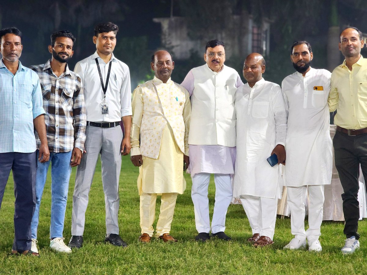 RsRajeshShukla's tweet image. किच्छा के गुंजन पैलेस में आयोजित वरिष्ठ पत्रकार अब्दुल अली तन्हा जी की पुत्री के विवाह समारोह में पहुंचकर शुभकामनाएं प्रेषित की..
#किच्छा_मेरा_परिवार #RajeshShukla