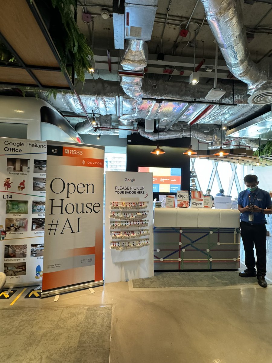 vycsl's tweet photo. We are OPEN! @webisopen @GoogleThailand #Devcon2024 #DevconBangkok https://t.co/xiZLg0puCY