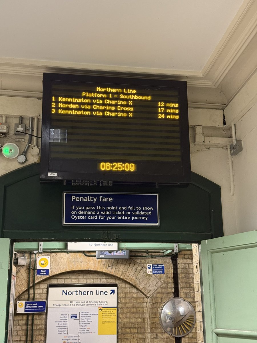 benjaminkaye's tweet photo. @TfL At MHE for 6.25am service to Euston to catch a train to B’ham at 7.10am. TfL website said Northern line service was ‘normal’. Why do we stand for this. I still pay £10 for the privilege and can’t reclaim for delay as TfL site down for two months due to a cyber attack. https://t.co/0QmkNxUUBg
