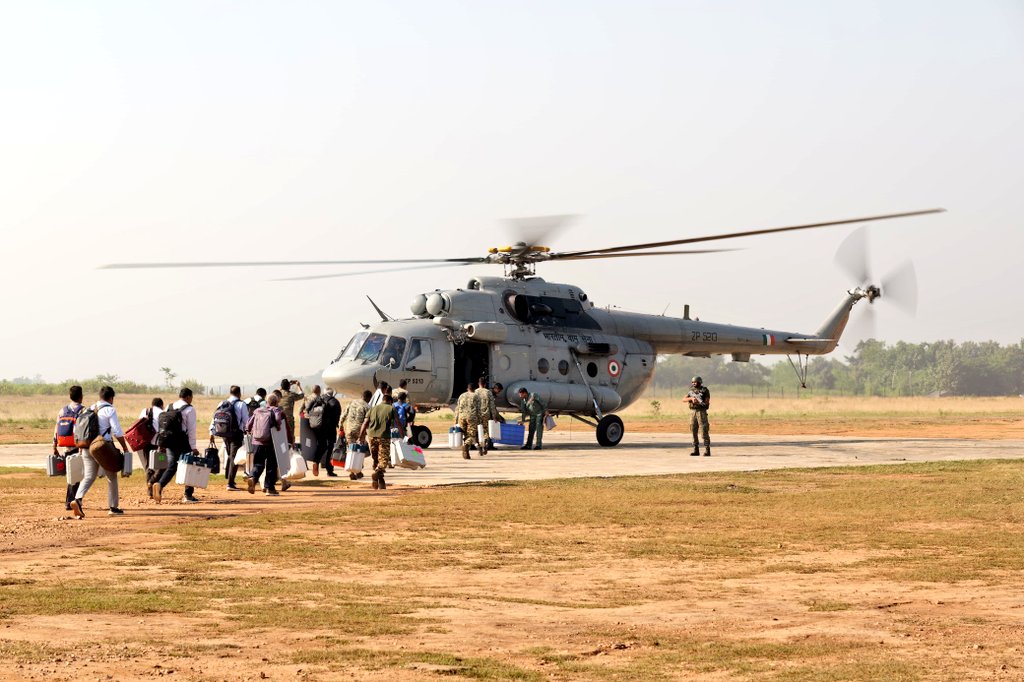 ECISVEEP's tweet photo. Taking to the skies to reach every voter!

Polling teams soar by helicopter to the remote areas of West Singhbhum, ensuring every vote counts in Assembly Elections 2024! 🚁

📷 @ceojharkhand

#VoiceYourChoice #VoteJohar #JharkhandElections #AssemblyElections #Elections2024 #ECI https://t.co/wPHSpkwA6a