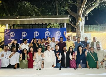 alokmshukla's tweet photo. Bravo! Props! Kudos! Applause! Congratulations on well-deserved success
@NoidaMediaClub @tricitytoday @GNPC247 @dev_journol @grenomedia4u @PressClubOfI1 @imnareshv @mohitrajdubey #PCIElection @nadeemkazmi64 @PCITweets @kapilnetwork10 @sangbarooahpish @nemediaforum @Rajkumargbn https://t.co/ir2YcRhIcE
