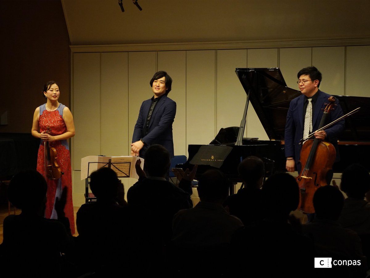 conpas_me's tweet photo. 「Trio Misterio タンゴ×クラシック〜悲しみの三重奏〜」に伺いました。曲が持つ迫力と深みをじっくり楽しむことができ、最後まで夢中になって聴き入りました！
コンサートの詳細は下記からご覧になれます。
https://t.co/pYsch0OvEw https://t.co/j1xrfzGvhW