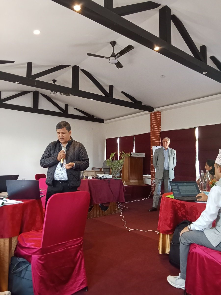 We just had 2 minutes paper presentation by all of our amazing participants facilitted by Prof. Simon Pratts Adams #UKNepalAcaWriWo24
<a href="/simonprattadams/">Dr Simon Pratt-Adams</a> <a href="/CIHE_ARU/">CIHE</a> <a href="/AngliaRuskin/">ARU</a>