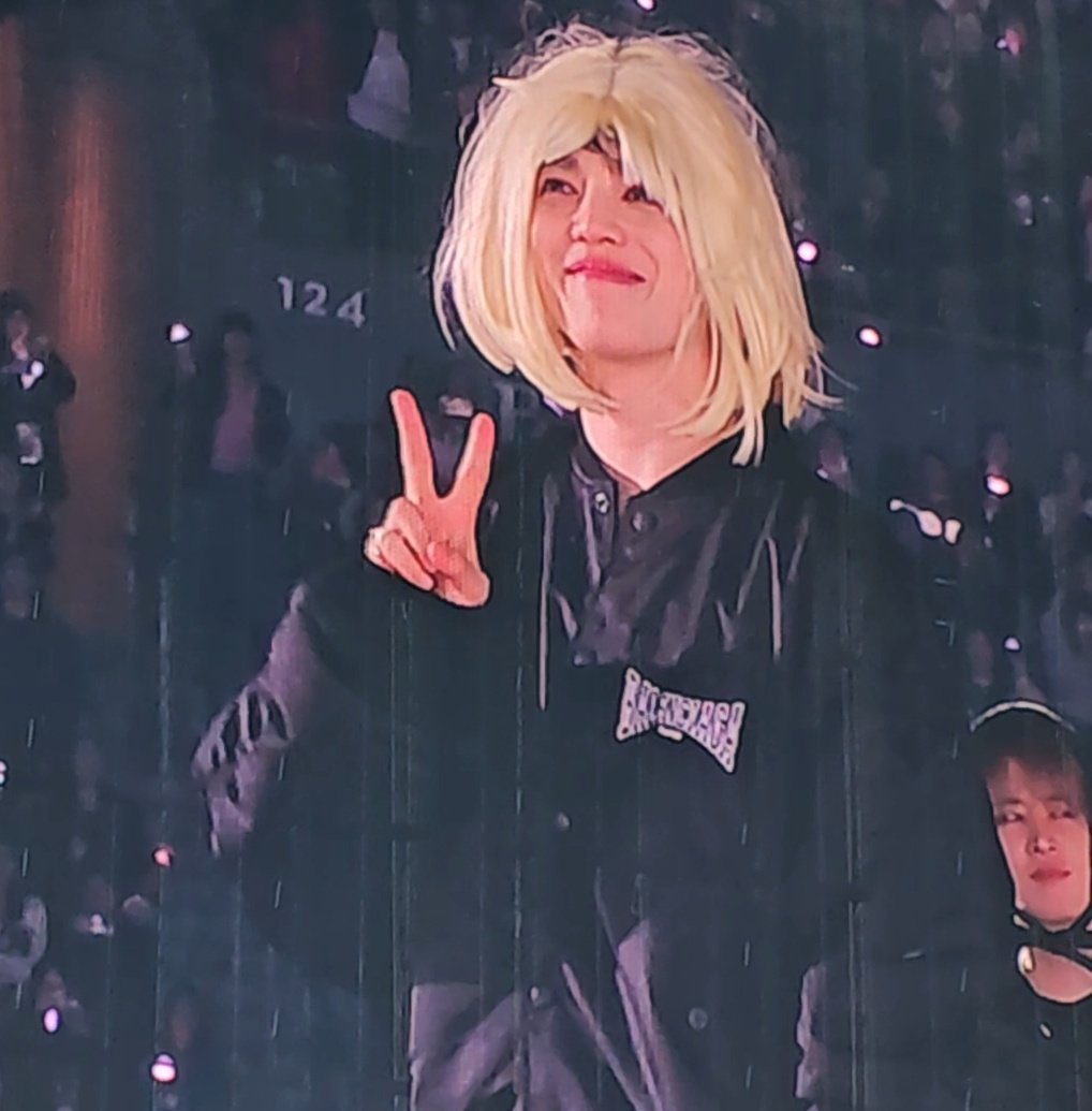 wonwooszone's tweet photo. wonwoo watching the members with blonde wigs 😭 https://t.co/4iitvCLVMG