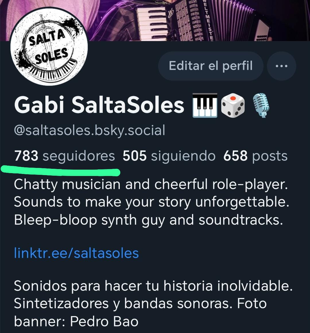 SaltaSoles's tweet photo. Estoy más que preparado para este takeover. Cada día me gusta más el cielo azul. Aún no sé qué hacer cuando (pronto) supere los seguidores que tengo en Twitter. Quería mantener la cuenta pero cada vez tengo menos razones. https://t.co/aDU4LUJF3I