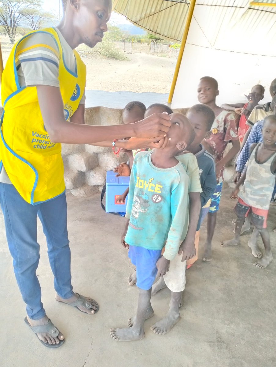 TurkanaCountyKE's tweet photo. Let’s #EndPolioKE
All vaccines offered by @MoH_Kenya are tested, safe and approved by @WHO
County vaccinators are going door-to-door administering the polio vaccine to children under 10 years. From today upto 13th Nov, 2024.
#ENDPolioKE #PolioEndGame
@UNICEFKenya @USAIDKenya https://t.co/3TBi11lJdU