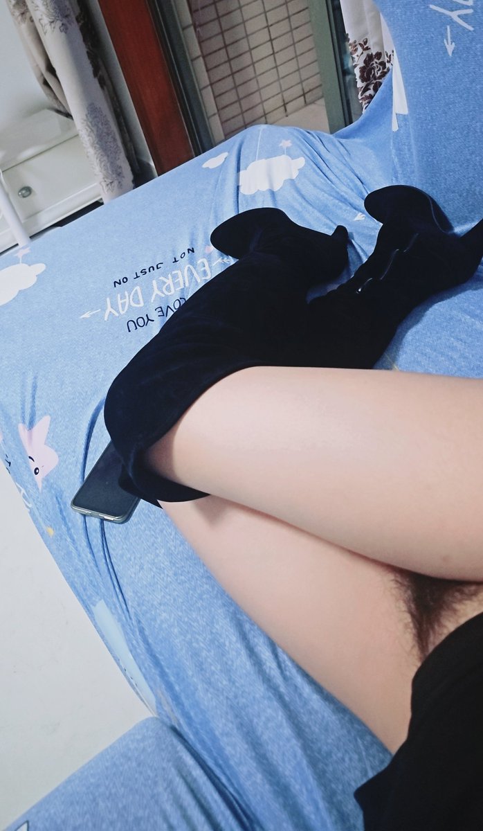 长靴高跟自拍呀， 这个样子实践挺有感觉的吧， 轻微女装 🌸  #打针同好 #打针实践 #肛门注射 #肛门打针 #BDSM #医疗实践 #打针爱好 #深圳同好 #深圳SM #虐脚爱好 #虐脚穿刺 #拳交 #爆菊 #伪娘 #女装男子