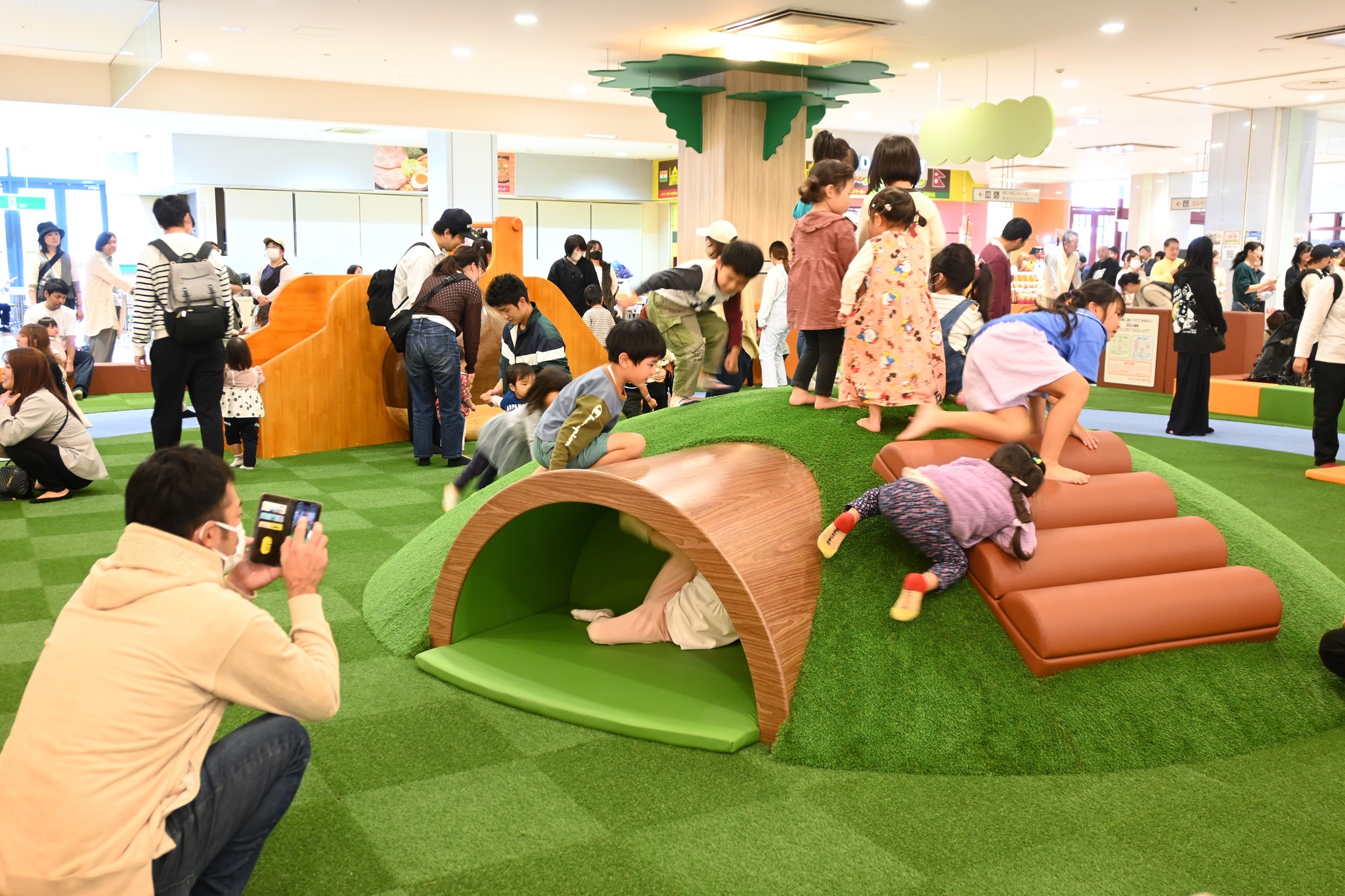 【まあさん】ことりのおおきなあそびば kusu-guru kids park｜教育・保育関係者向けサイトPLAYSCAPE