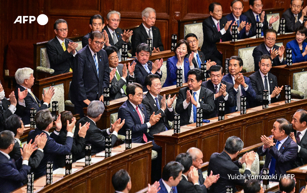 #UPDATE Japanese lawmakers have voted to keep Shigeru Ishiba as prime minister, after the premier's ruling coalition lost its majority in an election.

Ishiba won 221 votes in a run-off against Yoshihiko Noda, head of the main opposition Constitutional Democratic Party of Japan