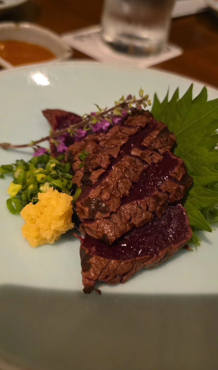 POKEMILLON's tweet photo. Me parecía que esta carne en Japón tenía un sabor raro… Perdóname Wailord 🐋🐳 https://t.co/B9LioU0n02