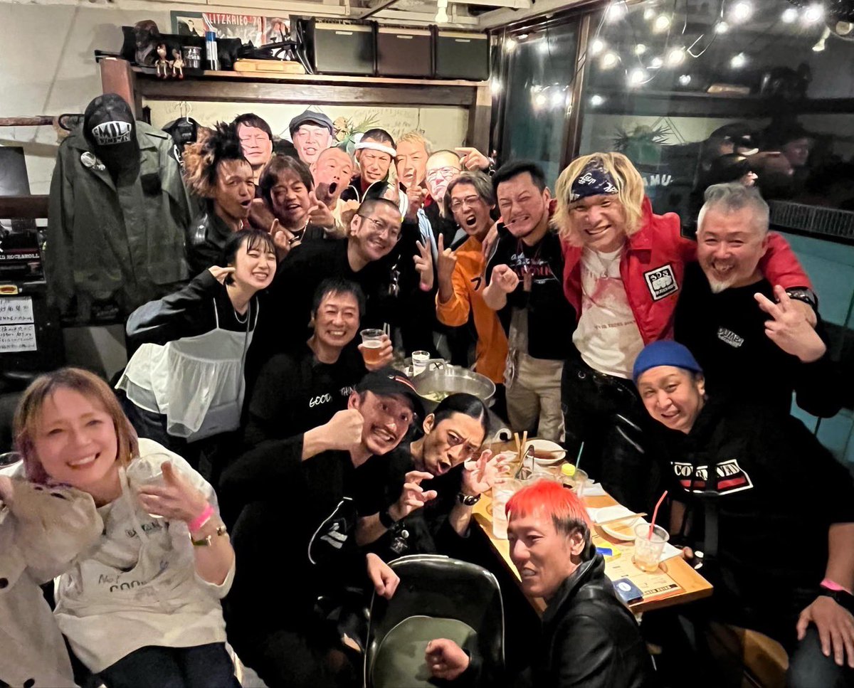 ai_punk_madonna's tweet photo. 昨夜の広島も皆さんのエエ顔観れました！
KANSAI RIOT 中国地方2days 
最高の夜をありがとさんでした！
またRIOTしに行くんで
よろしくAi 集！

#KANSAIRIOT
#AiPUNK 
#MADONNA
#OSAKACRAZYNO1
#愛愛MADONNAめっちゃエエやん
#OiやんBOYSネェやんGIRLS
#日本Aiパンク協会 https://t.co/JUscgxyton