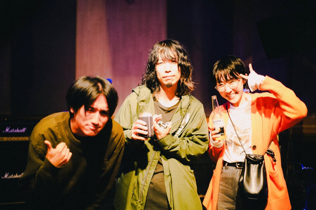 昨日のシガレットケースかっこよかったな（ライブ６年ぶりだったらしい）
