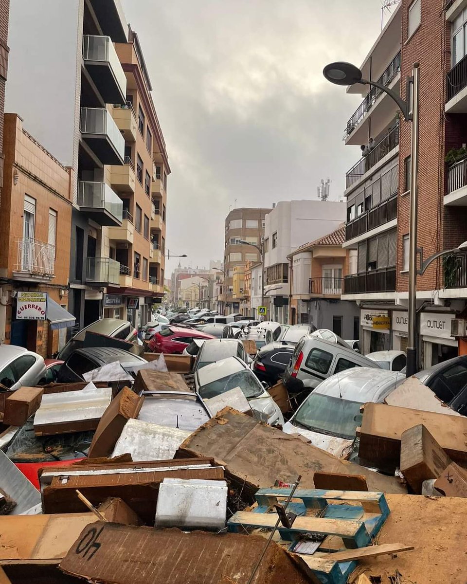 Durante 15 años, en esta cuenta casi solo se ha hablado de tebeos. Pero en los últimos días, ha sido una cuenta que intentaba servir de altavoz de una desgracia que nos da impactado. Es imposible no sentir el dolor ajeno, la rabia...