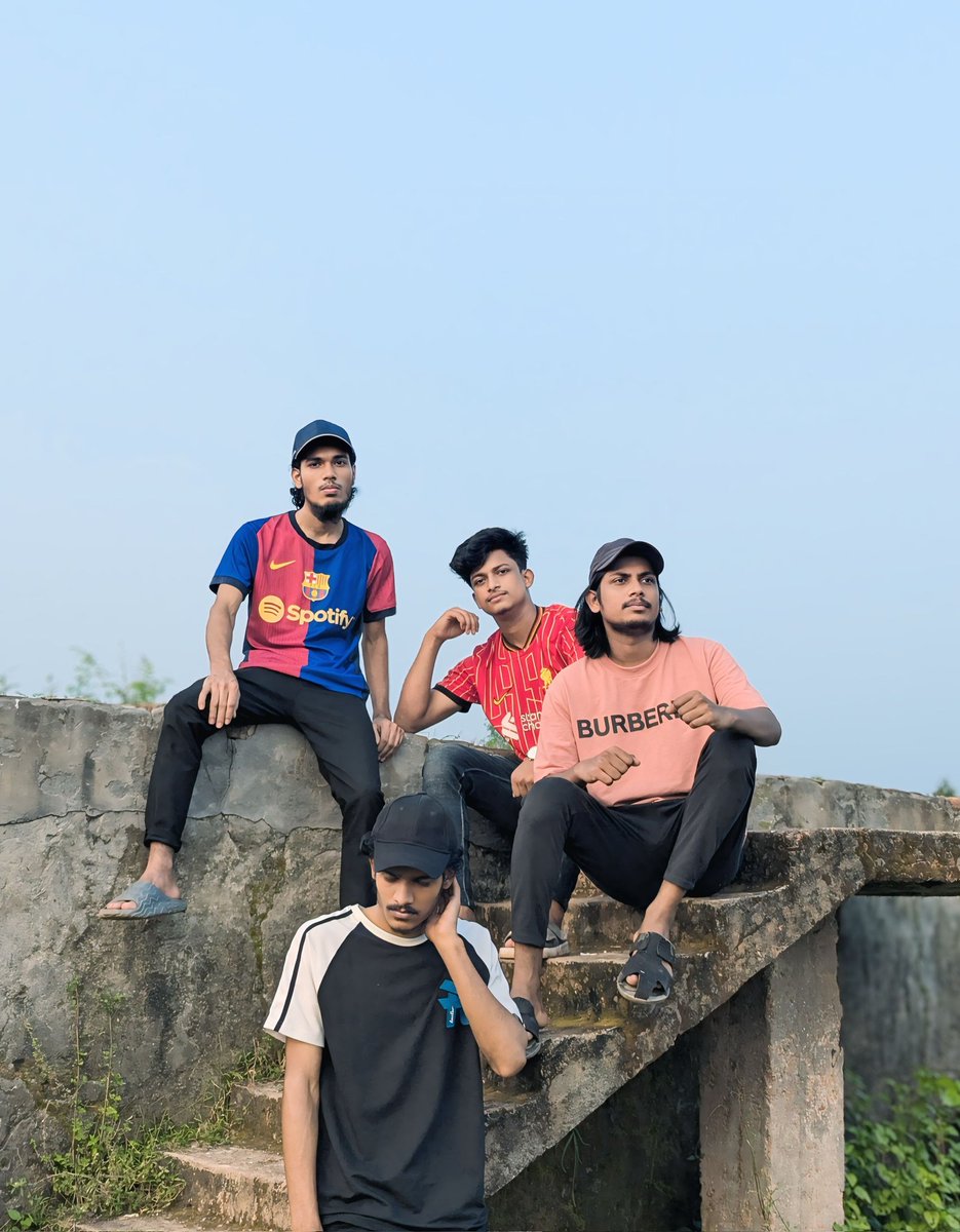 GiggleGoblinss's tweet photo. 𝐓𝐡𝐞 𝐝𝐚𝐲 𝐢𝐬 𝟏𝟏.𝟏𝟏 𝐚𝐧𝐝 𝐭𝐡𝐞 𝐆𝐨𝐛𝐥𝐢𝐧𝐬 𝐚𝐫𝐞 𝐡𝐞𝐫𝐞.. 
#GiggleGoblins https://t.co/RNzGxLPPww