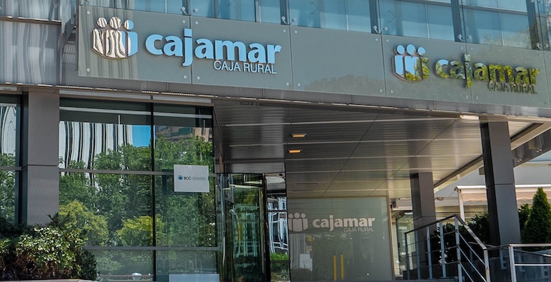 REVISTAFYH's tweet image. #Ayudas del Grupo @Cajamar  para los #afectados por la #DANA

Las #líneas de #financiación incluyen #anticipos de #subvenciones y préstamos personales al 0 % de interés para particulares afectados por la #DANA.

fyh.es/ayudas-del-gru… @ADNAgroFood