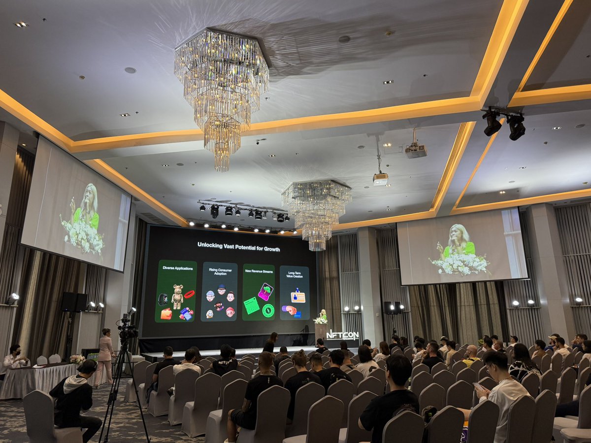 Mint_Blockchain's tweet photo. Our Ecosystem Lead, @Rose_Quannn is live at @NFTCON_ORG sharing everything about Mint Blockchain and NFTs 🍀

Who’s tuning in? 👀👇 #DevCon2024 https://t.co/dEF6KUGziy
