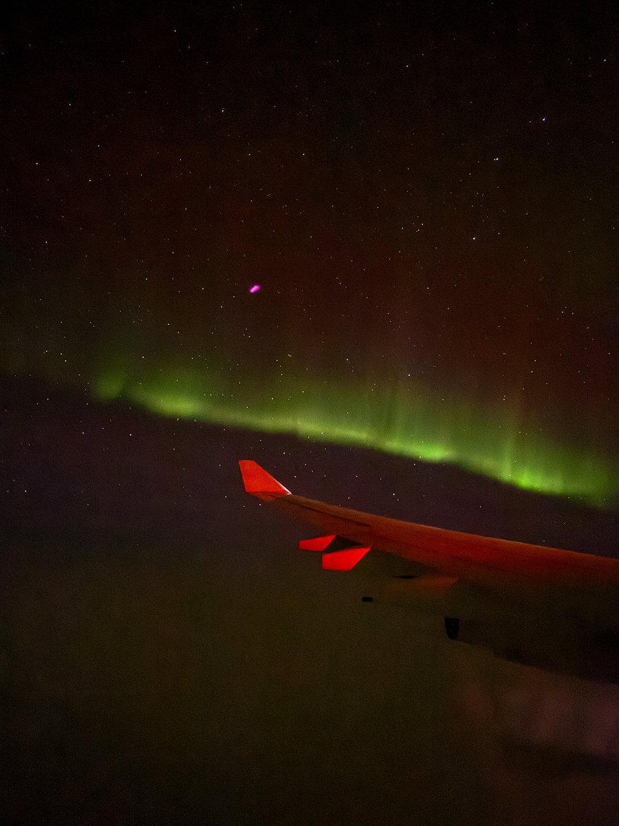 LindsayNieminen's tweet photo. Always pick the 🪟 window seat 
📍 somewhere over the arctic en route to #SATWIstanbul https://t.co/ZIjU2MhjMw