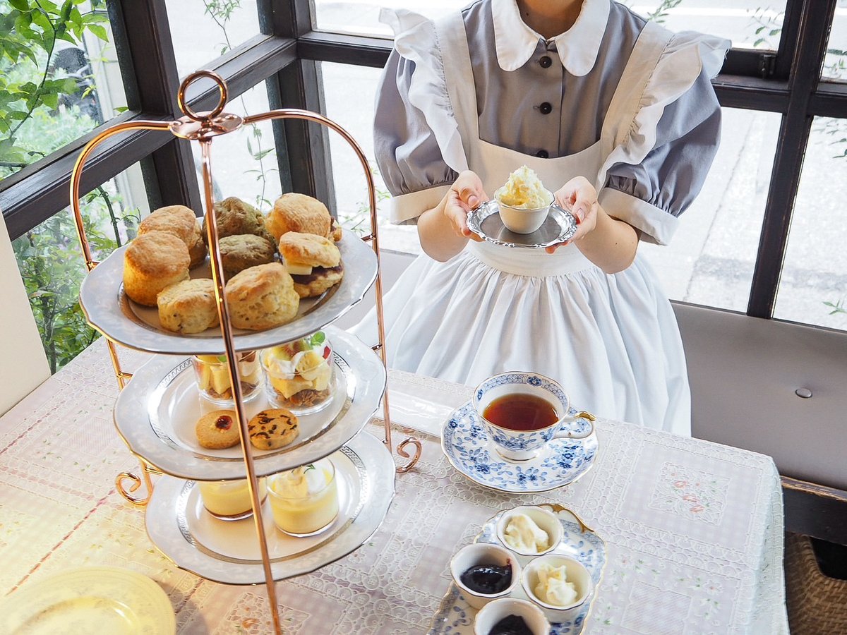 birthday_more's tweet photo. 当店では

「クロテッドクリーム おかわりっ！」
「クロテッドクリーム 大盛りで！」

とご注文いただけます。

スコーンにお好きなだけつけてお召し上がりください☺️ https://t.co/AJ99u0fffl