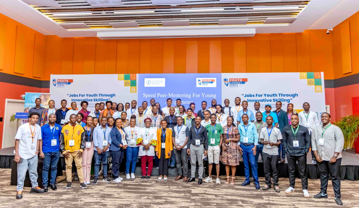 Yesterday, <a href="/FAORwanda/">FAO in Rwanda</a> brought young #Agripreneurs together at #YouthConnekt2024 for inspiring Speed Peer-Mentoring sessions!

This was a dynamic space to exchange experiences, learn from each other's journeys, and forge meaningful, lasting connections. 

#YouthInAg