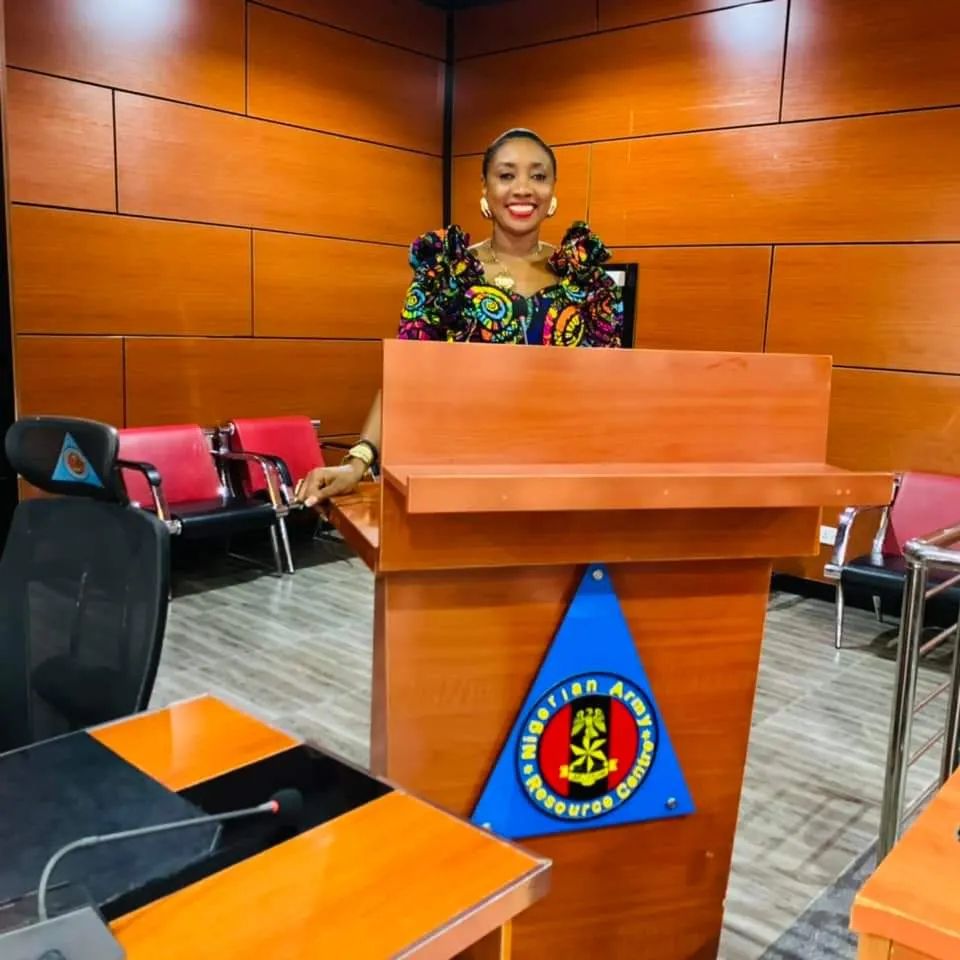 mindsetseries_'s tweet image. Another powerful session yesterday @ Nigerian Army Resource Centre, Abuja.

And it Ended in praise 💃

See you @ the Top!

#Mindsetseries #ArmyResourceCentre #Consultancy #Nguvankyenge #Godeymyside