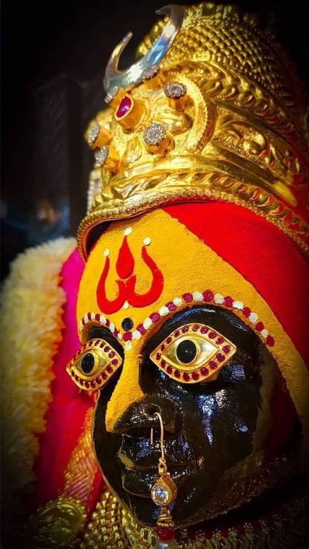 "ब्रह्मांड में सर्वशक्तिमान जगत जननी परमेश्वरी ममता करुणा कृपा अनंत बरसाने वाली,!"

                   मां तुलजा भवानी अद्भुत दर्शन