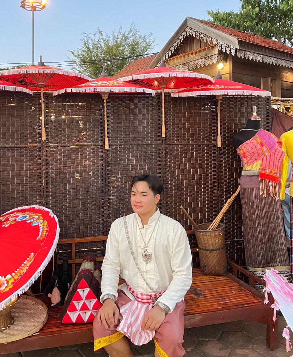 ມີໃຜໄປບຸນທາດຫຼວງແລ້ວແນ່