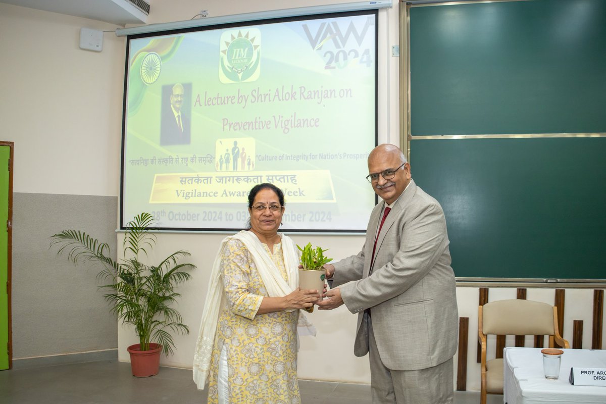 AlokRanjanIAS's tweet photo. @LBSNAA @LucknowMgmtAss @lkouniv @IIMLucknow
#Ethicsingovernence #leadership #lecture #integrity #IIMLucknow #FutureofIndia #Ethics #governence https://t.co/JzSLpVfokA