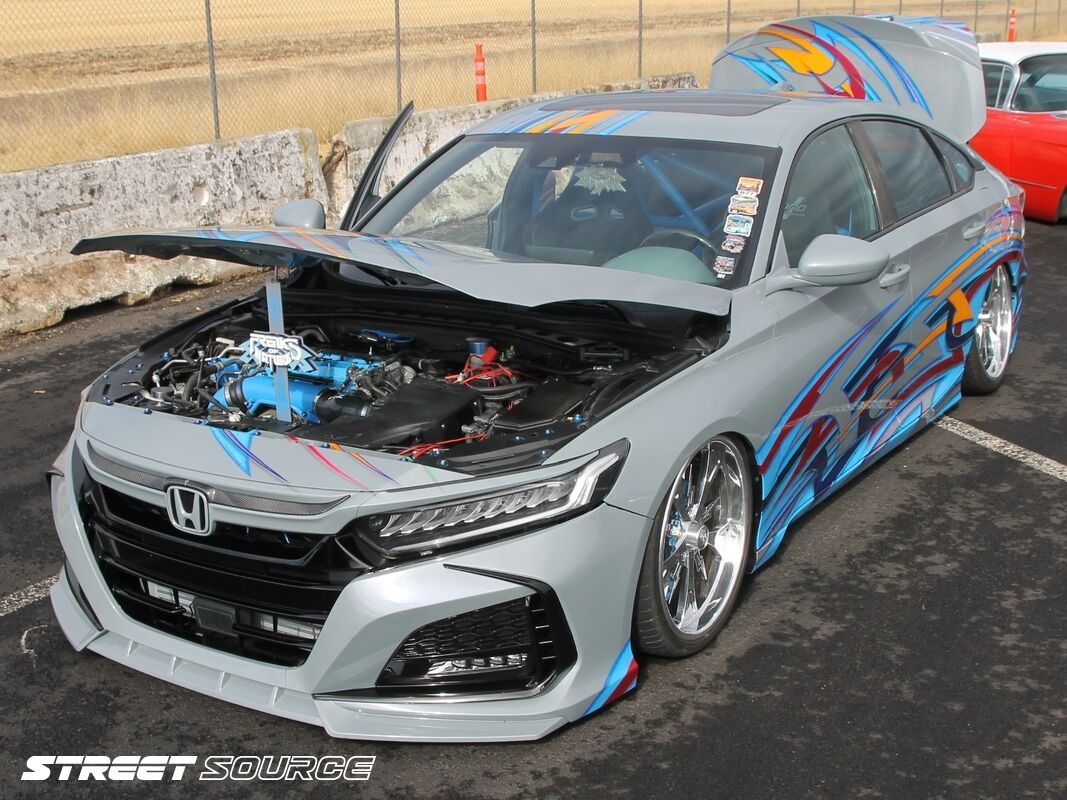 streetsourcecom's tweet image. 🚗✨ Meet this Mini-inspired Honda! This unique build is a reminder that creativity has no limits when it comes to automotive culture. Let this one-of-a-kind ride inspire you to think outside the box with your own project! 🛠️ #HondaLove #StreetSource #ProjectMotivation