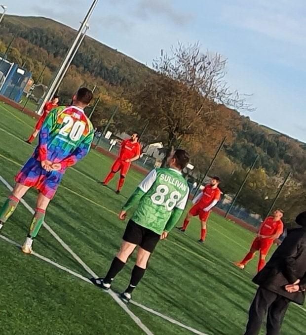 Philr_8's tweet photo. @c_thommo @MikeTheRelic Two legends 💚💚
#charityfootball #footballfamily https://t.co/B03BfIqjw7