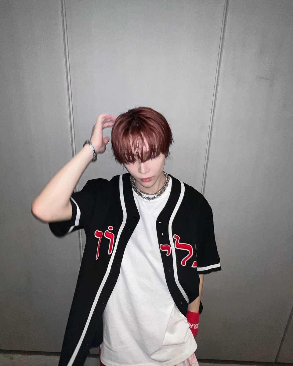 N1COBERRY's tweet image. Why does my man always thinking what is he thinking about