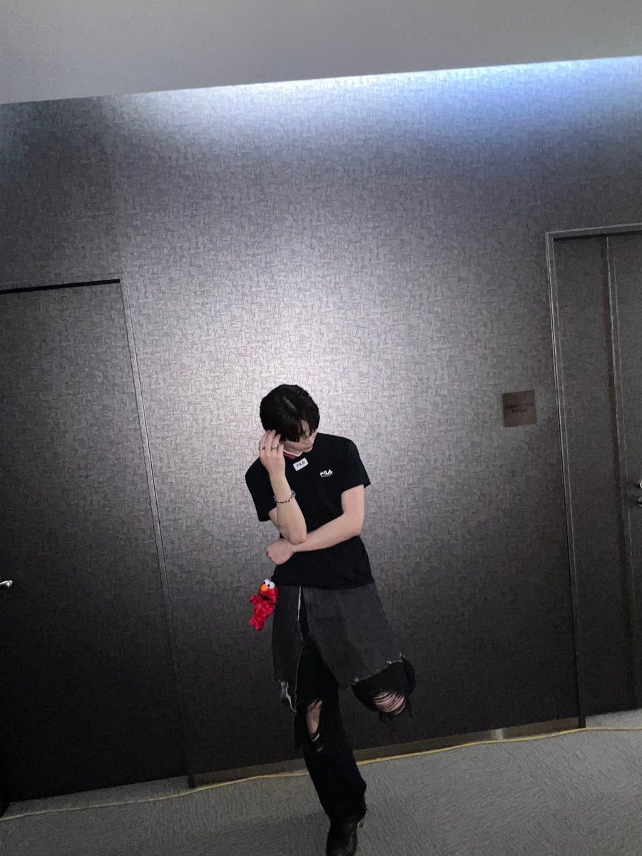 N1COBERRY's tweet image. Why does my man always thinking what is he thinking about