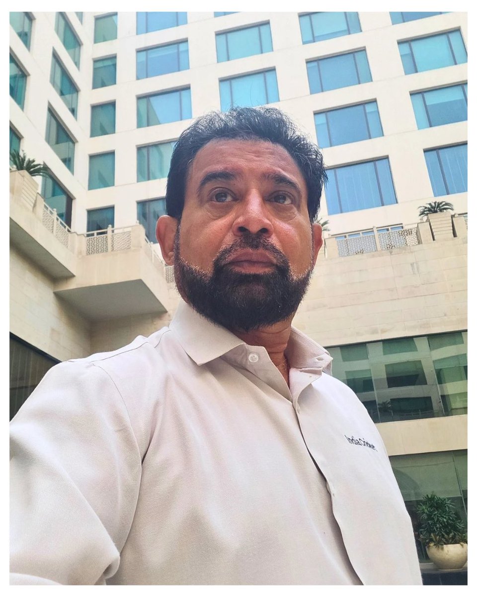 chetans1987's tweet image. Swipe to see a colourful take to life ✨💙

#NewVibes #NewWeek #Monday #Cricket #Fresh