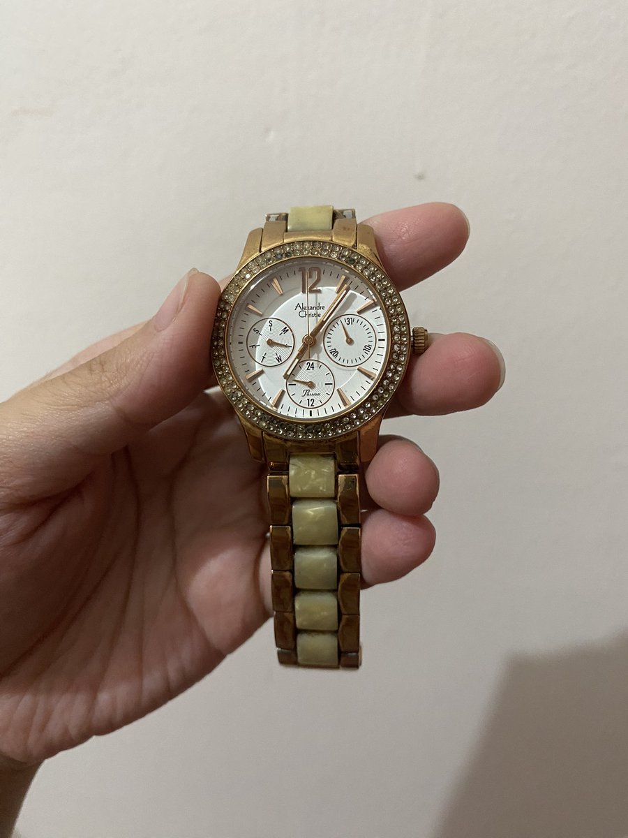 🦄 | PRELOVED ON PINNED tweet media