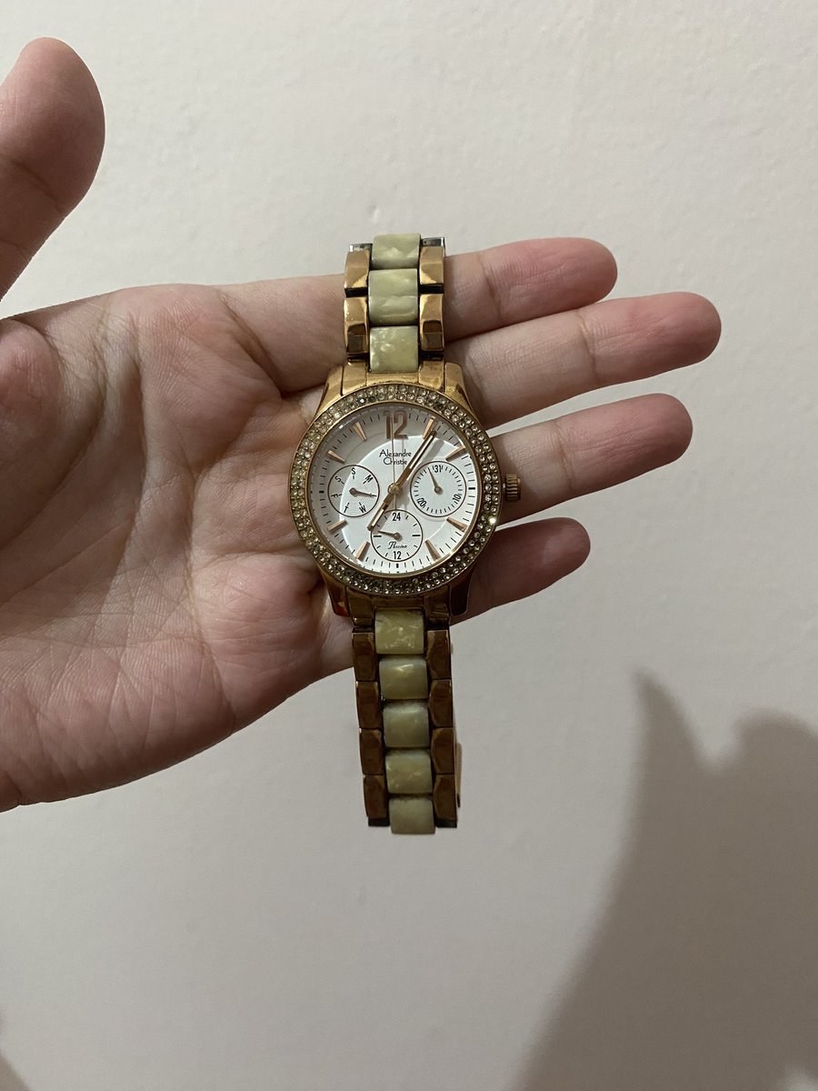 🦄 | PRELOVED ON PINNED tweet media