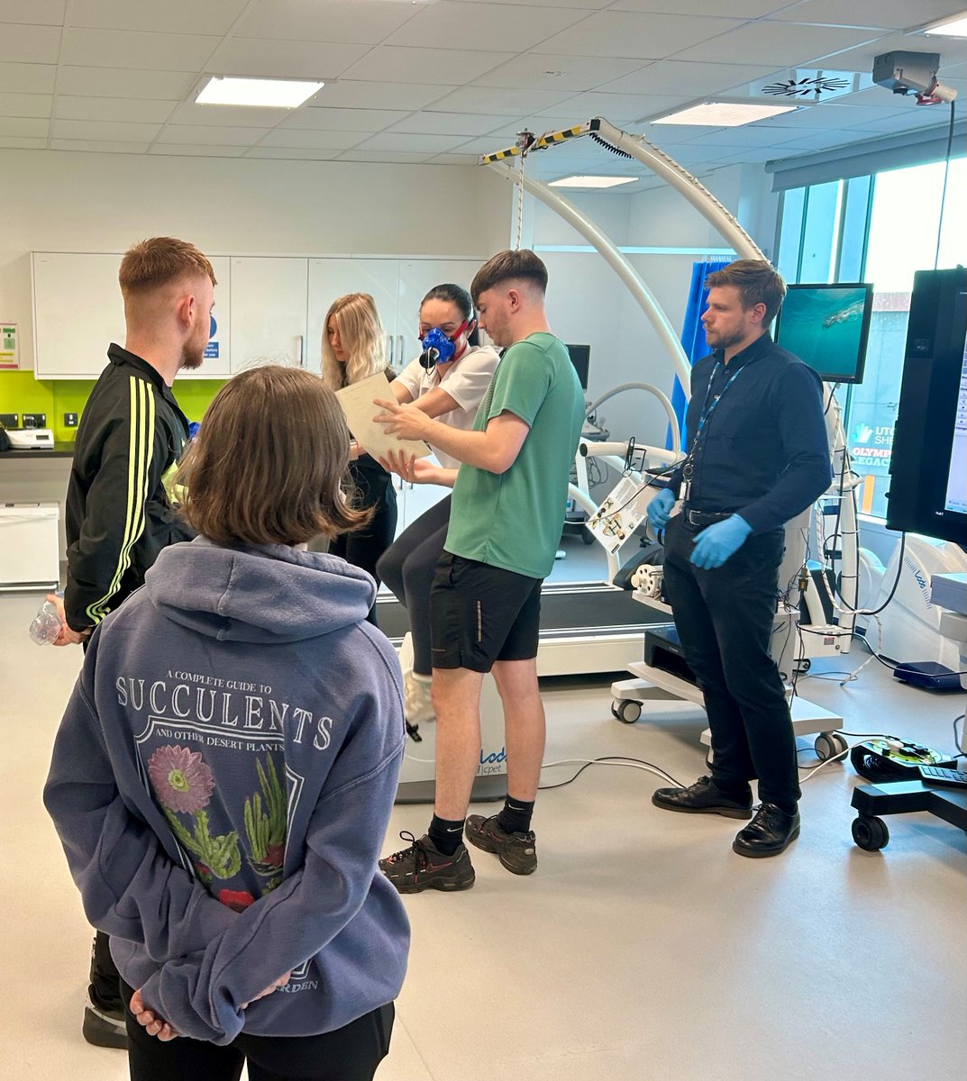Advanced Wellbeing Research Centre (@shu_awrc) on Twitter photo Great to welcome final year physical activity, sport & health students to the physiology lab with <a href="/nik_kudiersky/">Nik Kudiersky</a>. They compared submaximal/maximal exercise tests and learnt how these are used with cardiac patients to enable safe, effective, individualised exercise prescription🚴 Great to welcome final year physical activity, sport & health students to the physiology lab with <a href="/nik_kudiersky/">Nik Kudiersky</a>. They compared submaximal/maximal exercise tests and learnt how these are used with cardiac patients to enable safe, effective, individualised exercise prescription🚴