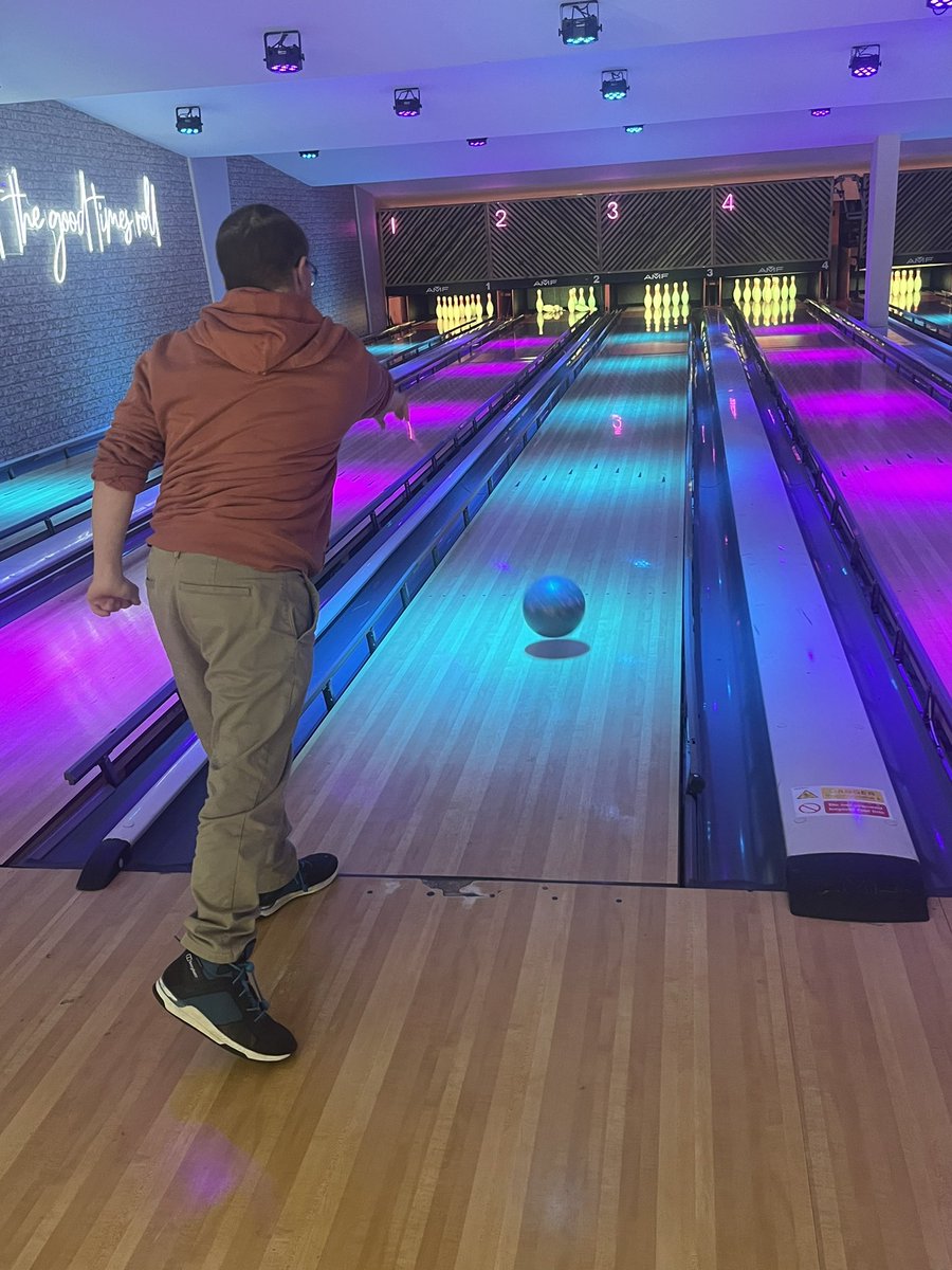 Secondary @panathlon tenpin <a href="/BrooklandsCSS/">Brooklands</a> <a href="/CarltonKeighley/">CarltonKeighley</a> <a href="/beechcliffe/">Beechcliffe School Thackley</a>. Great competition lovely atmosphere. Well done to all who took part.