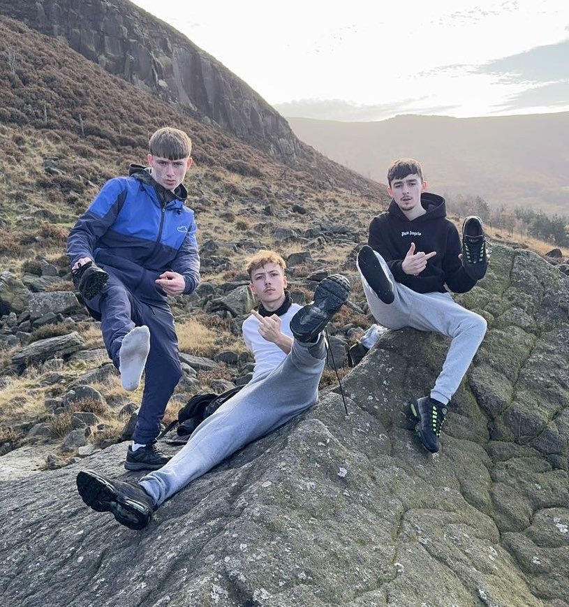 toby_master1's tweet photo. 3 kings ready to take your f@g cash

@kingsirJB @KingNh183 

•GET IN MY DMS AND SEND MY CASH•

#findom #alpha #feet #teenboy https://t.co/zcrrfeXNXo