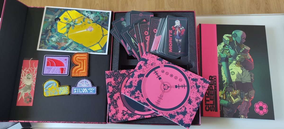 Happy #NewGeekeryDay Twitlings! Today it's the glorious Citizen Sleeper art book and solo RPG boxed set!