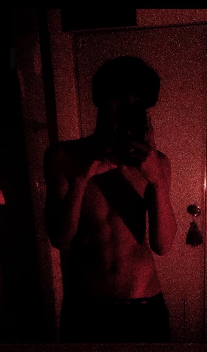 T_r4phxttt's tweet photo. 🤤🤤 https://t.co/iNZCPMJaS5
