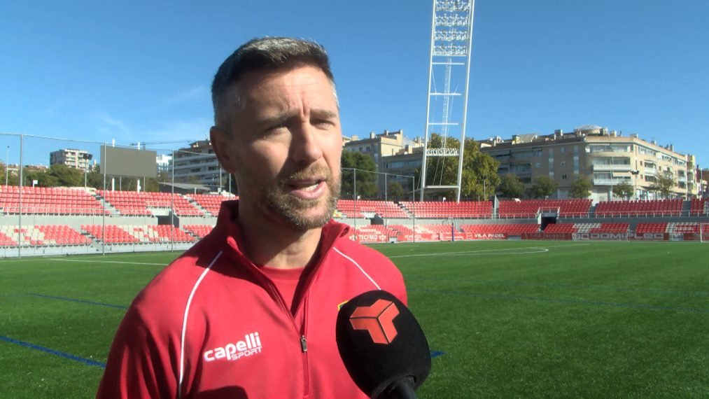 🔴⚽️🗣️| <a href="/VictorBraVer/">Victor Bravo</a>: "El <a href="/TerrassaFC/">Terrassa FC</a> compta amb recursos per aspirar al màxim"

🎦Hem parlat amb el nou tècnic després de dirigir el seu primer l'entrenament a l'Olímpic terrassadigital.cat/bravo-el-terra… #Terrassa #esportstrs #SegonaRFEF <a href="/rfef/">RFEF</a>