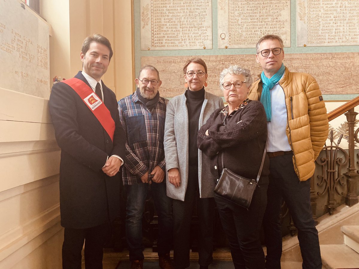 Les élus d’EvreuxEnsemble au conseil municipal, présents en nombre aux cérémonies du #11novembre🇫🇷