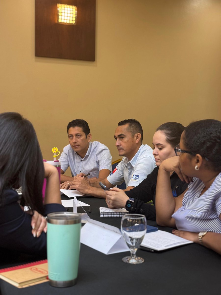 Our team participated in the Leadership training at the CCIC, where our leaders learned skills to transform their approach and strengthen their leadership abilities. 

At PLIHSA, improving and training our teams is part of our ongoing commitment!