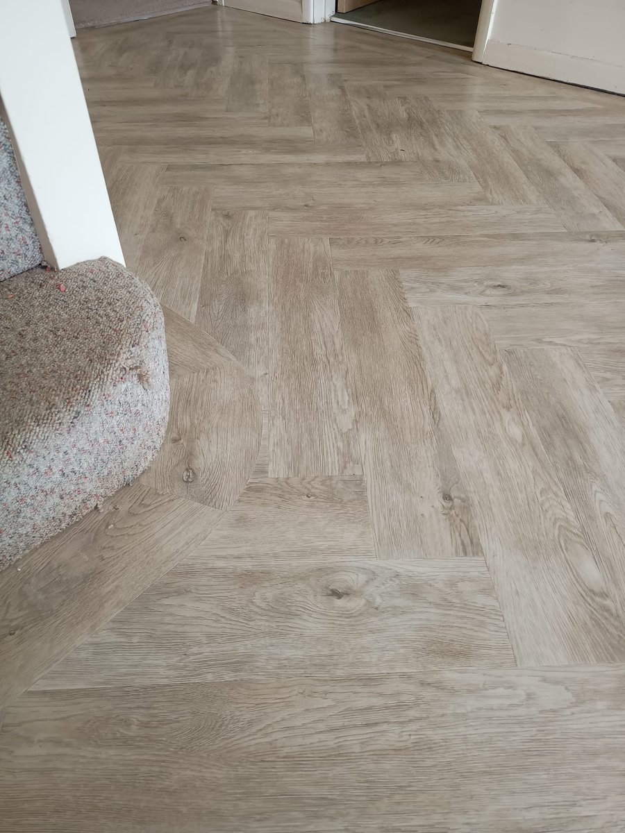 The gorgeous <a href="/j2flooring/">j2 Flooring</a> parquet herringbone. So versatile &amp; easy to clean, offering comfort &amp; warmth underfoot-perfect for busy households being a highly durable product.
Fitted to perfection and looks absolutely amazing!

Check out the final pictures...
oxfordcityflooring.co.uk