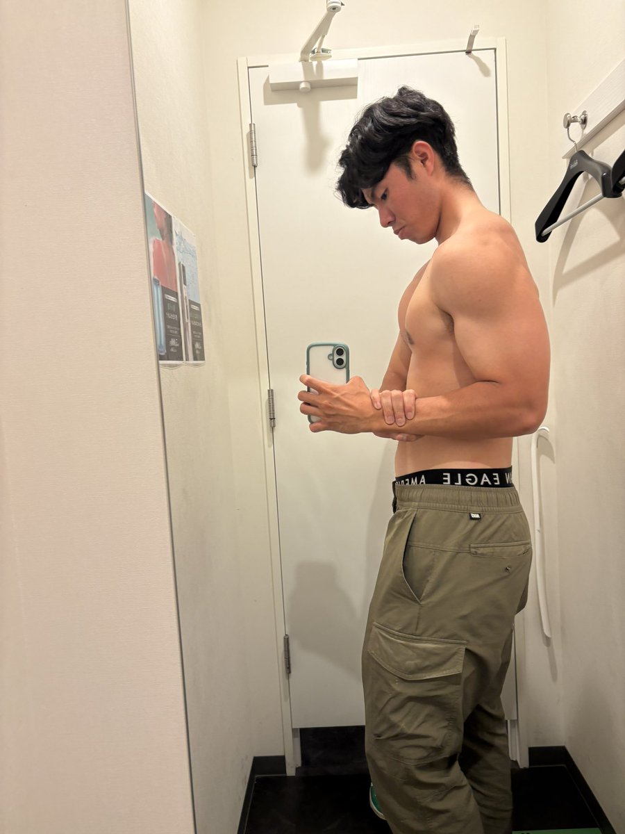 今年も残すところ2ヶ月！
ガンガン筋トレしていきます
#筋肉男子 #筋トレ男子 #筋トレ好きな人と繋がりたい #筋トレ好きと繋がりたい #筋トレ女子 #筋トレ垢さんと繋がりたい #筋トレ垢 #workoutgirl #workout