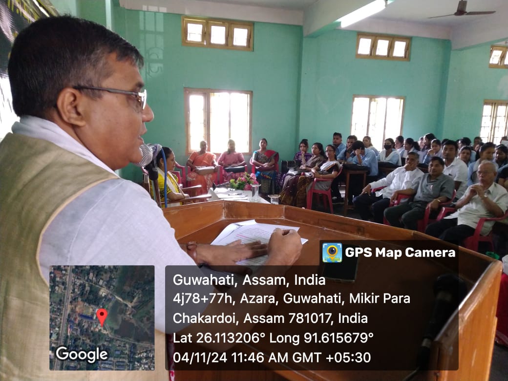 digitalcellhgdc's tweet photo. Moments from Sri Ratul Ch. Goswami, President, Azara Sahitya Sabha marking the ভাষা গৌৰৱ সপ্তাহ at Hari-Gayatri Das College, Azara.
Watch Video I Part 1 I  https://t.co/06QxZOK67b
Watch Video I Part 2 I https://t.co/WOp6a1oeYm

@himantabiswa @ranojpeguassam @balendra_d https://t.co/ztdy7pNroW