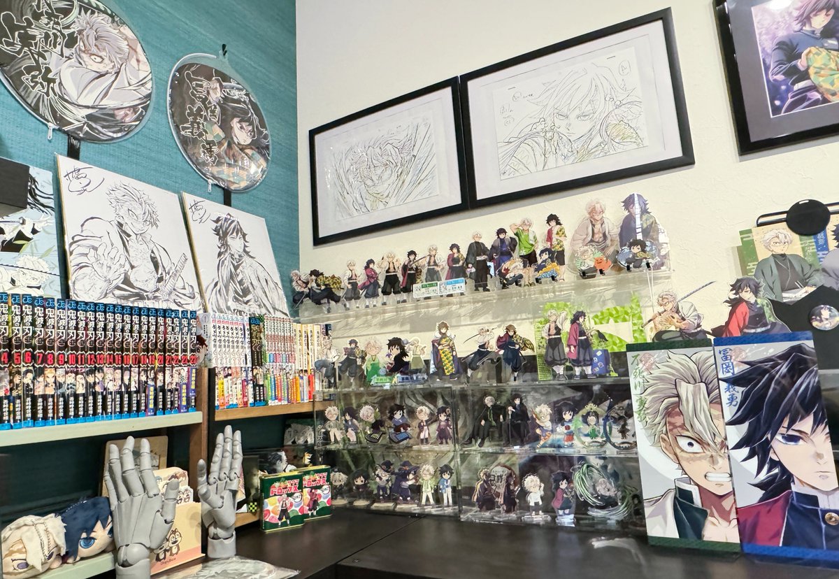 さねぎゆアクスタどんだけ揃ってきたかな〜〜〜と思って並べてみたら